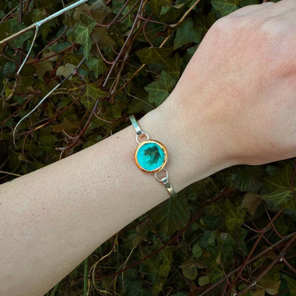 What Makes a Piece One of a Kind? Behind the Glaze of Our Handmade Jewellery
