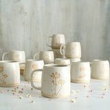 Mugs en grès Fleur de naissance