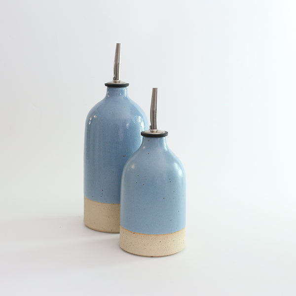 Blue small and large oil pourer