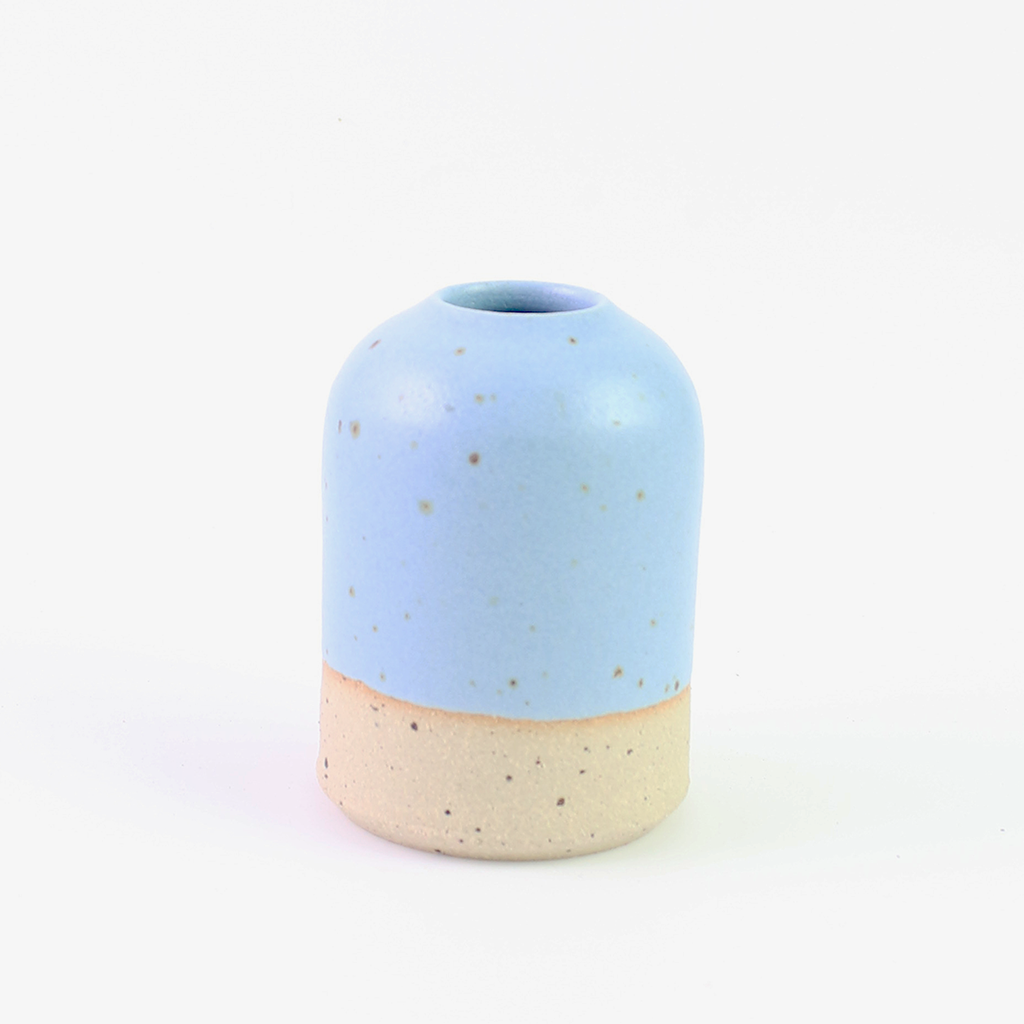Vase à petits bourgeons bleu bleuet en pierre