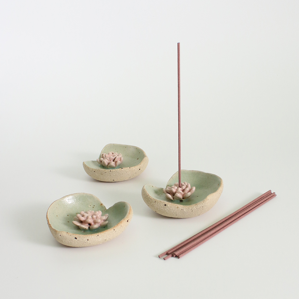 Lily Pad Ceramic Incense Holder | Handmade Trinket Dish – Habulous