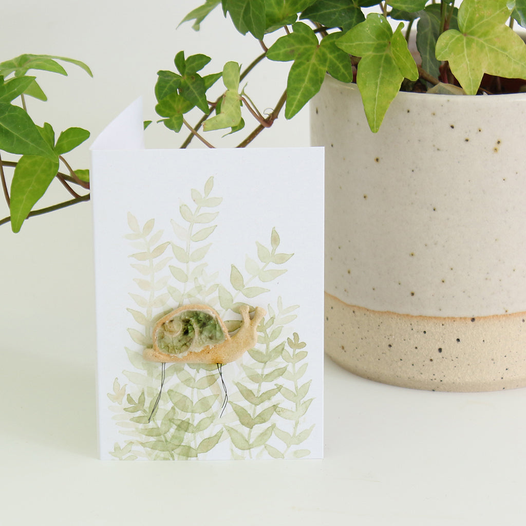 Sandra Snail Plant Hugger Decoration