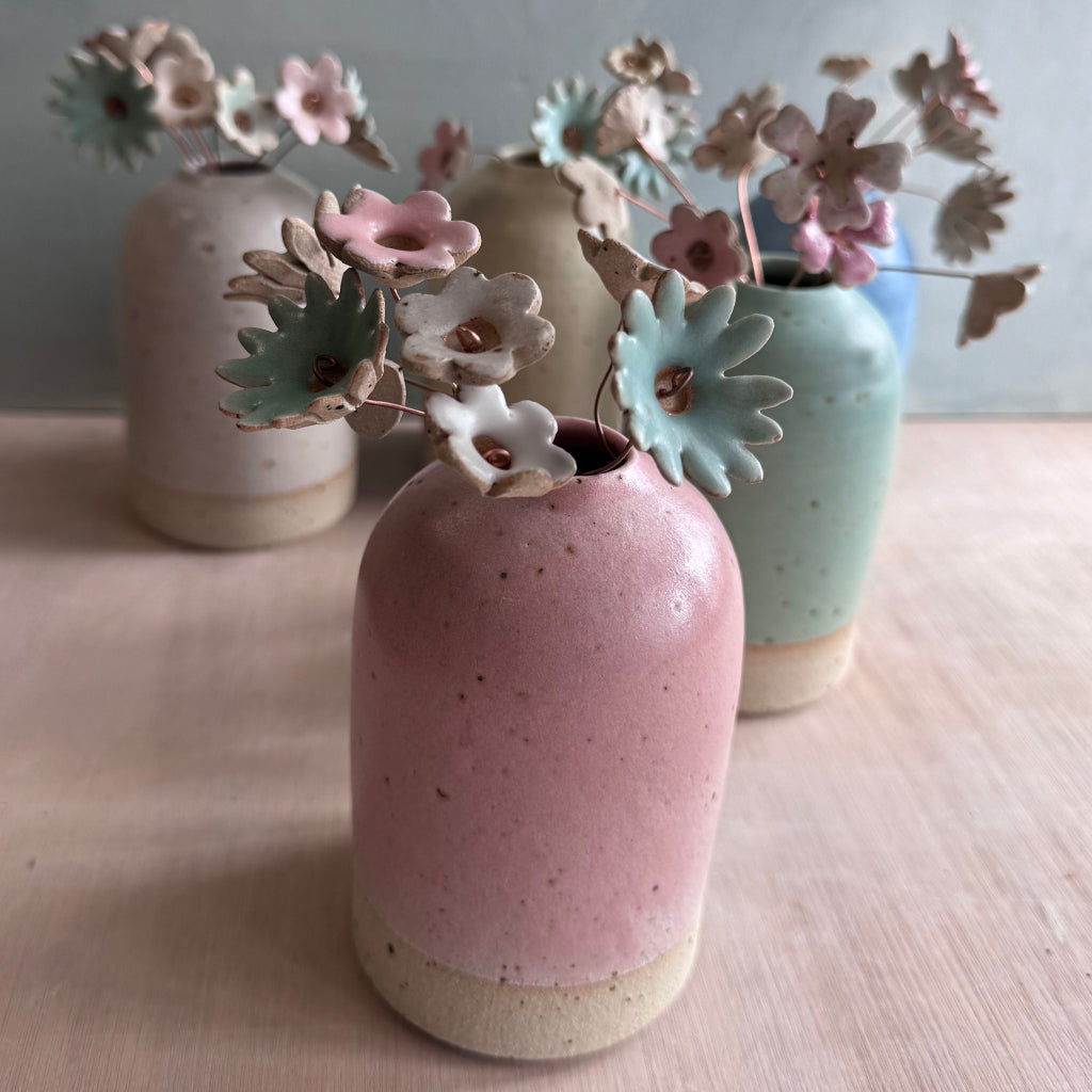 Lot de vases et de fleurs (d'une valeur de 64,50 £) – Plusieurs coloris