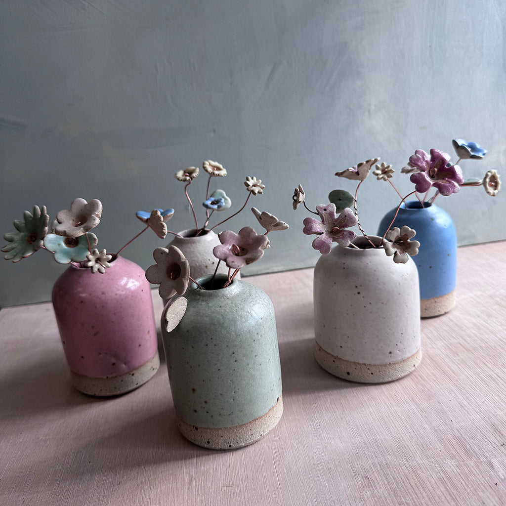 Lot de vases et de fleurs (d'une valeur de 64,50 £) – Plusieurs coloris