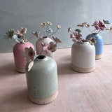 Lot de vases et de fleurs (d'une valeur de 64,50 £) – Plusieurs coloris